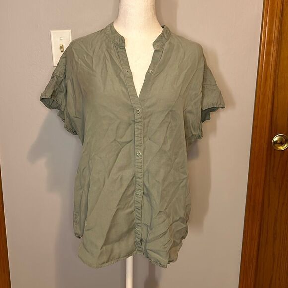 Cloth & Stone flutter‎ sleeve button up top size M BIN D - Picture 1 of 8